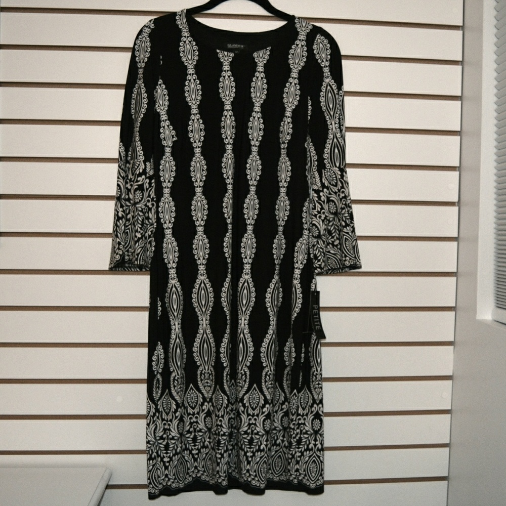 Women's "glamour" black and white dress